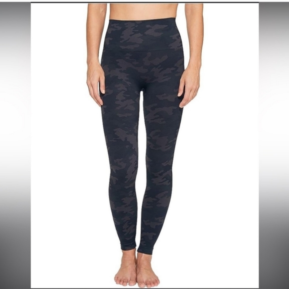 NWT Spanx Look at Me Now - Picture 3 of 10